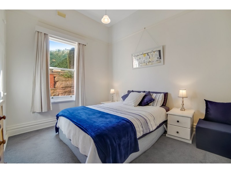 16 Elphinstone Road, Mount Stuart TAS 7000