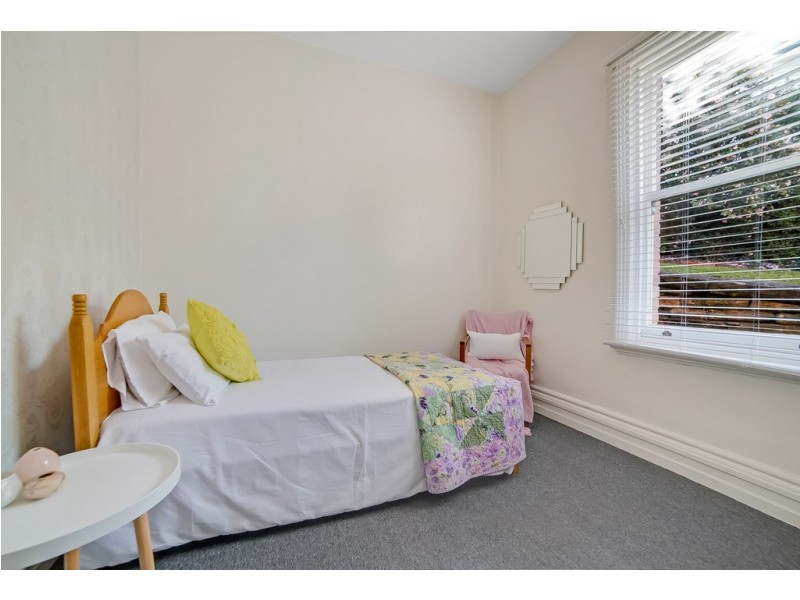 16 Elphinstone Road, Mount Stuart TAS 7000