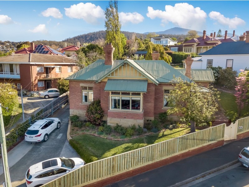 16 Elphinstone Road, Mount Stuart TAS 7000