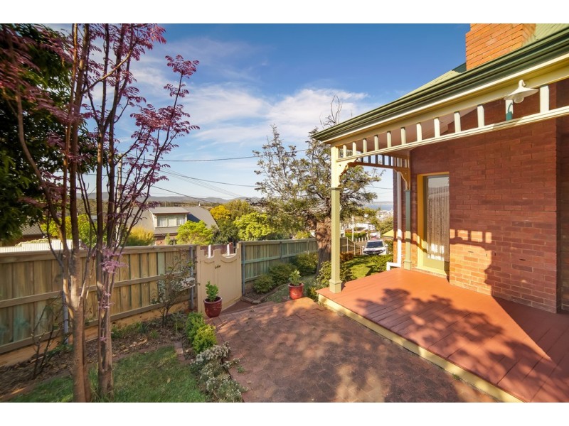 16 Elphinstone Road, Mount Stuart TAS 7000