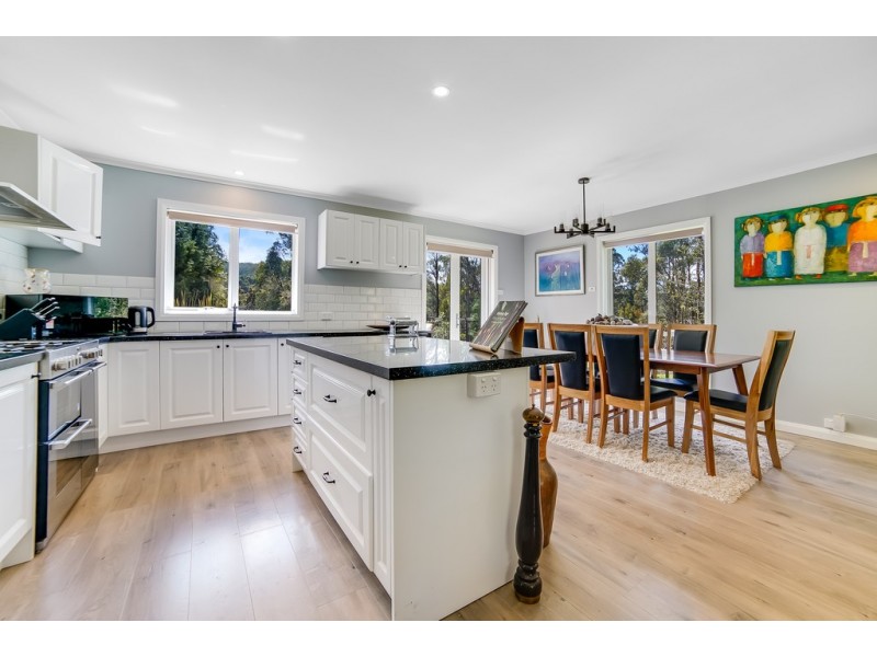 42 Manuka Road, Oyster Cove TAS 7150