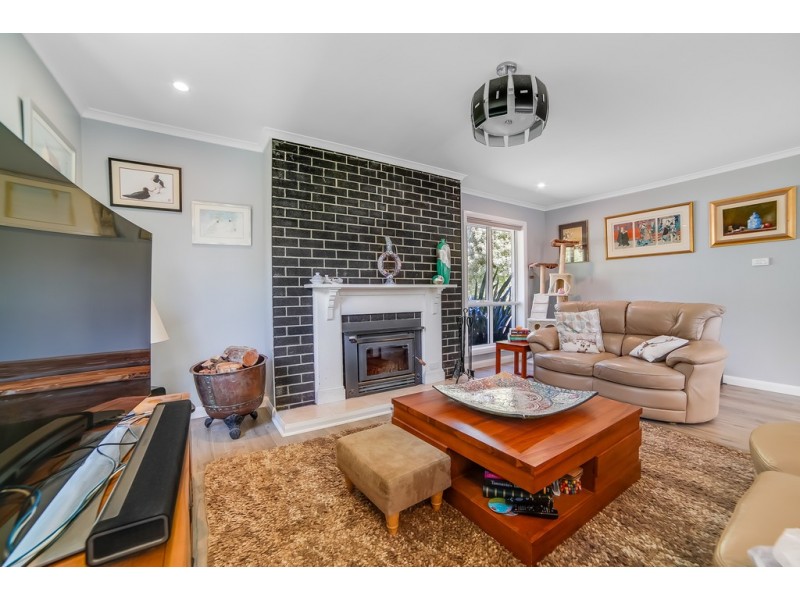 42 Manuka Road, Oyster Cove TAS 7150