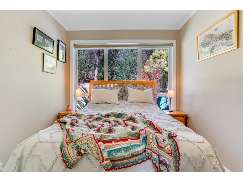 42 Manuka Road, Oyster Cove TAS 7150