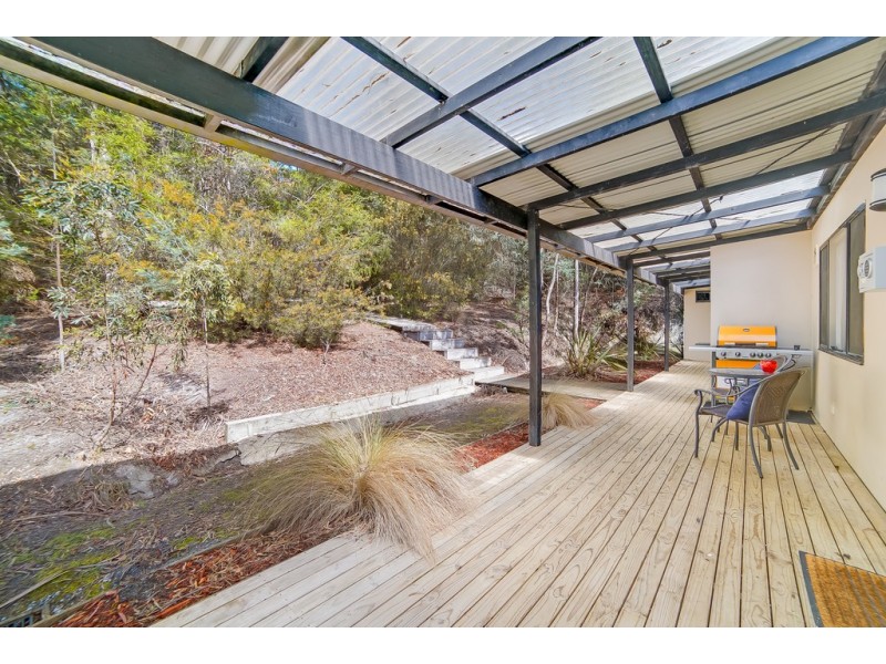 42 Manuka Road, Oyster Cove TAS 7150