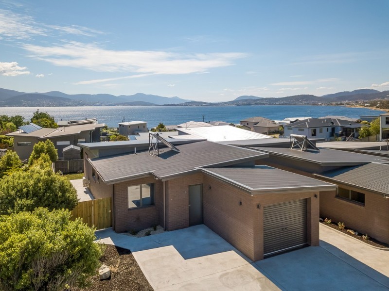 3-8/358 Carella Street, Tranmere TAS 7018