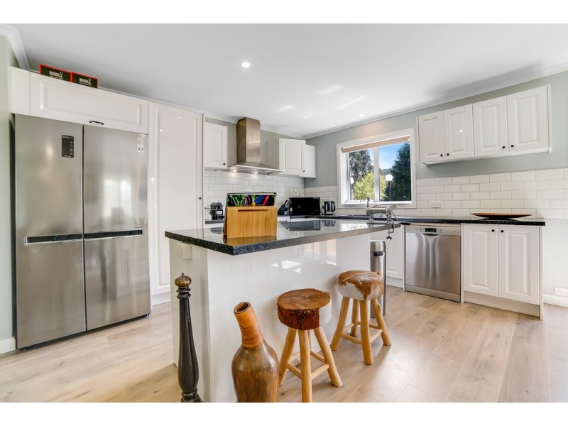 42 Manuka Road, Oyster Cove TAS 7150