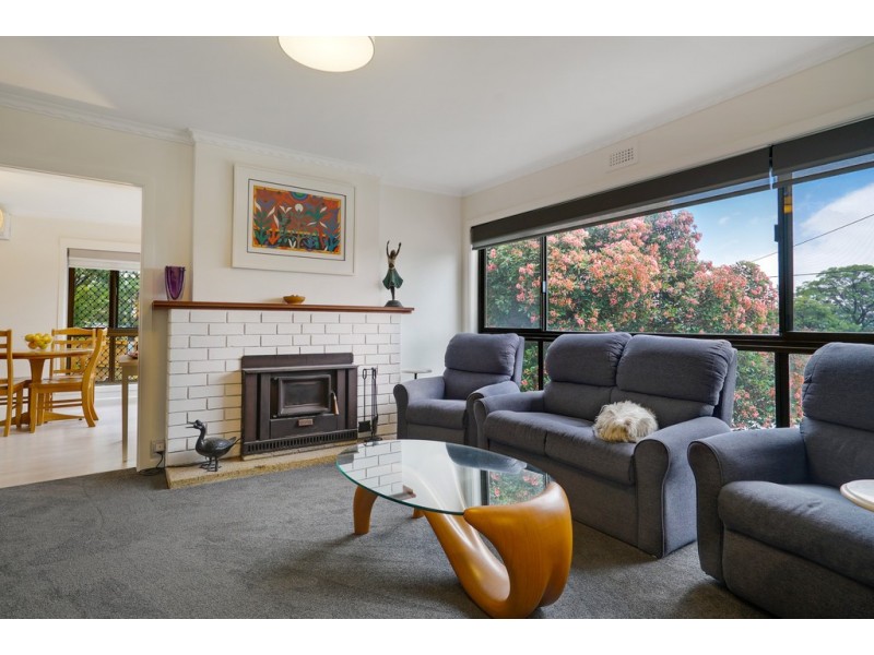 27 Lowestoft Avenue, Berriedale TAS 7011