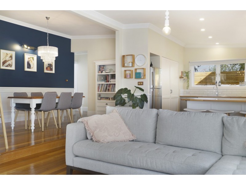 171A Derwent Avenue, Lindisfarne TAS 7015