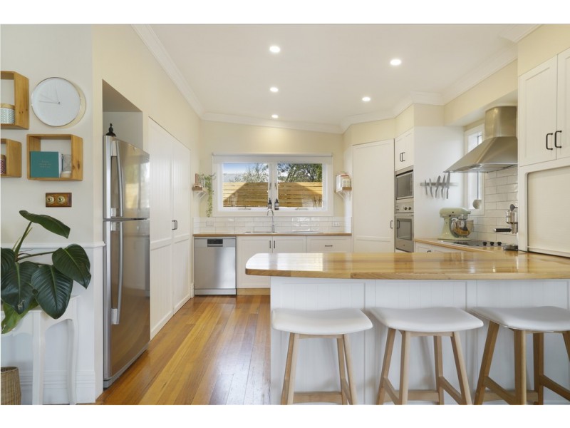 171A Derwent Avenue, Lindisfarne TAS 7015