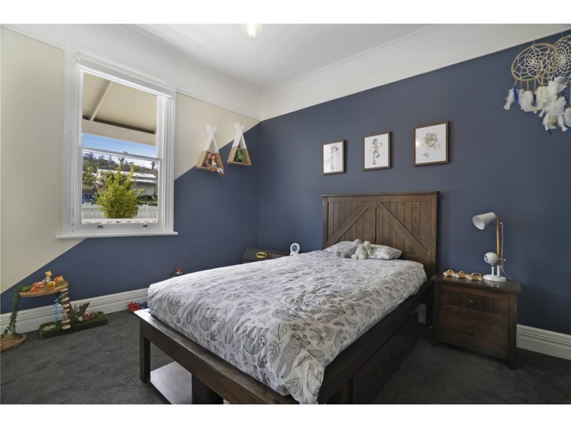 171A Derwent Avenue, Lindisfarne TAS 7015