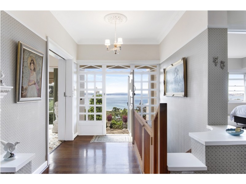 10 Coolamon Road, Taroona TAS 7053