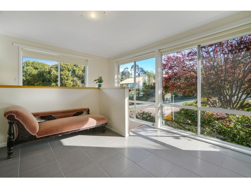 22 Calder Crescent, Blackmans Bay TAS 7052