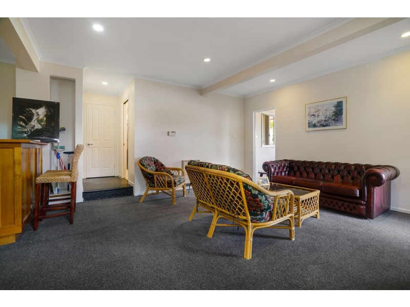 22 Calder Crescent, Blackmans Bay TAS 7052