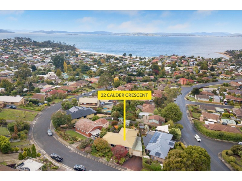 22 Calder Crescent, Blackmans Bay TAS 7052