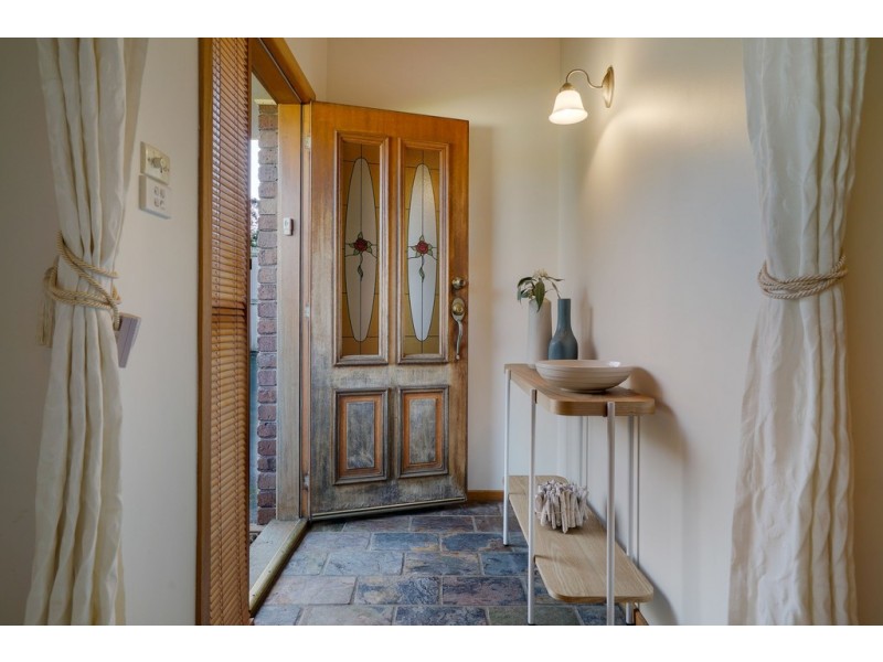 427 Clifton Beach Road, Clifton Beach TAS 7020