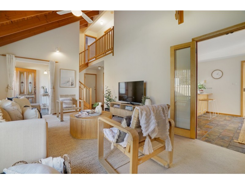 427 Clifton Beach Road, Clifton Beach TAS 7020