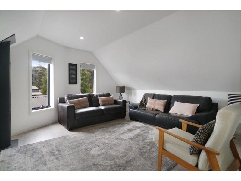 15 Penola Drive, Leslie Vale TAS 7054