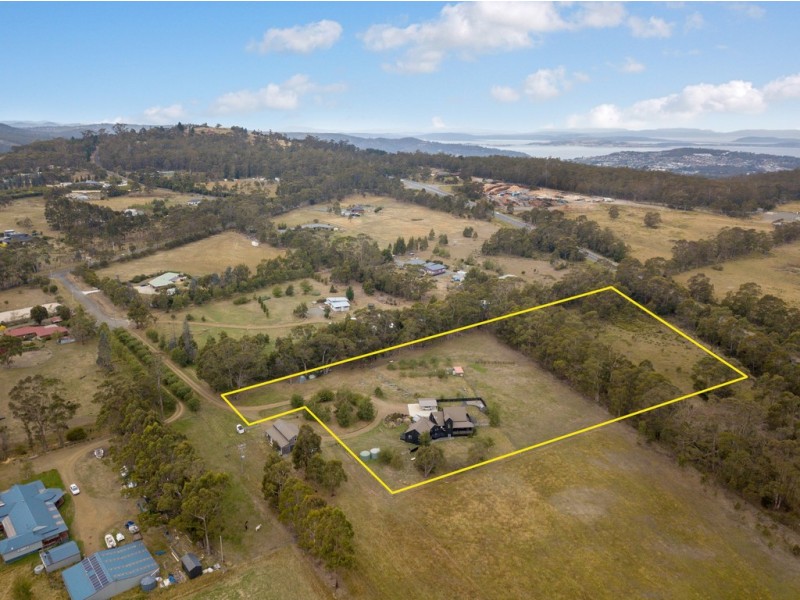 15 Penola Drive, Leslie Vale TAS 7054