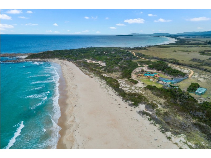 20116 Tasman Highway, Chain Of Lagoons TAS 7215