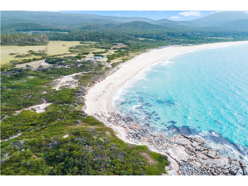 20116 Tasman Highway, Chain Of Lagoons TAS 7215