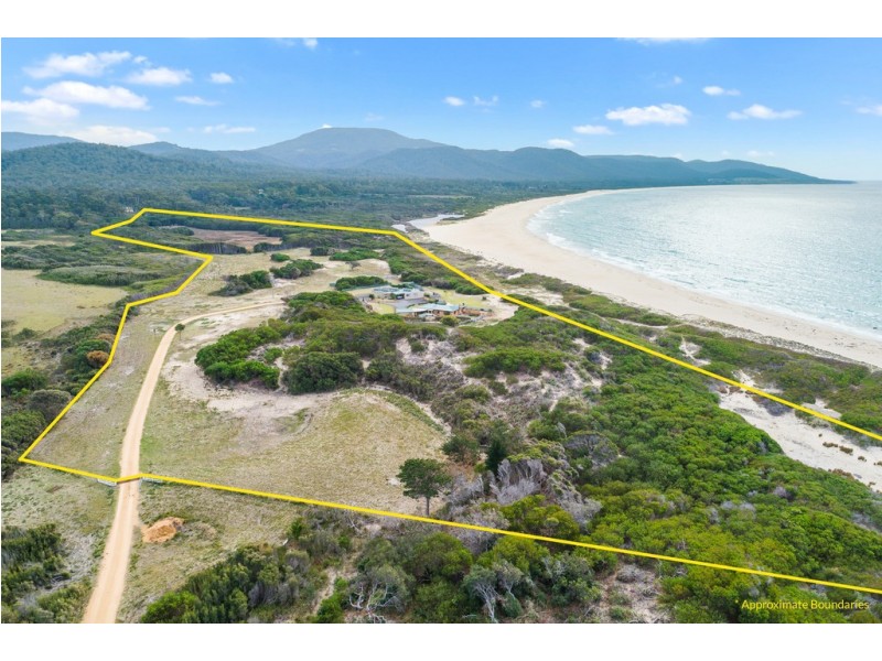 20116 Tasman Highway, Chain Of Lagoons TAS 7215