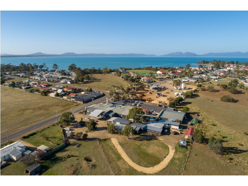 2/96 Tasman Highway, Swansea TAS 7190