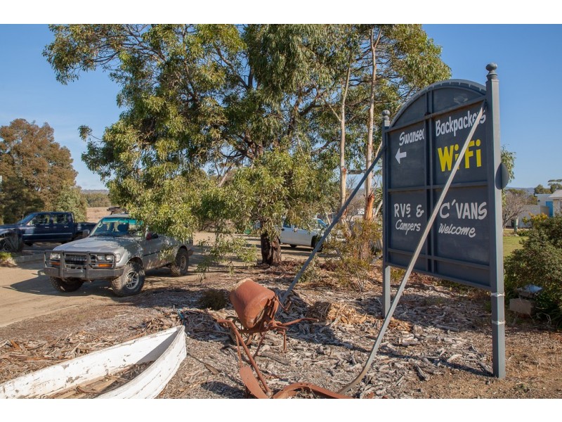 2/96 Tasman Highway, Swansea TAS 7190