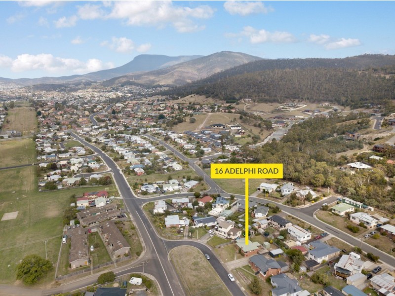 16 Adelphi Road, Claremont TAS 7011