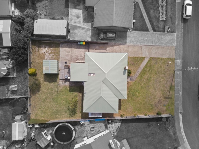 16 Adelphi Road, Claremont TAS 7011