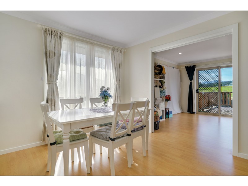 16 Orchard Avenue, Huonville TAS 7109