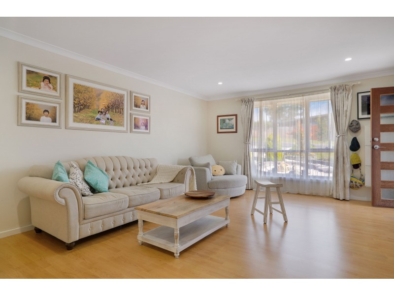 16 Orchard Avenue, Huonville TAS 7109