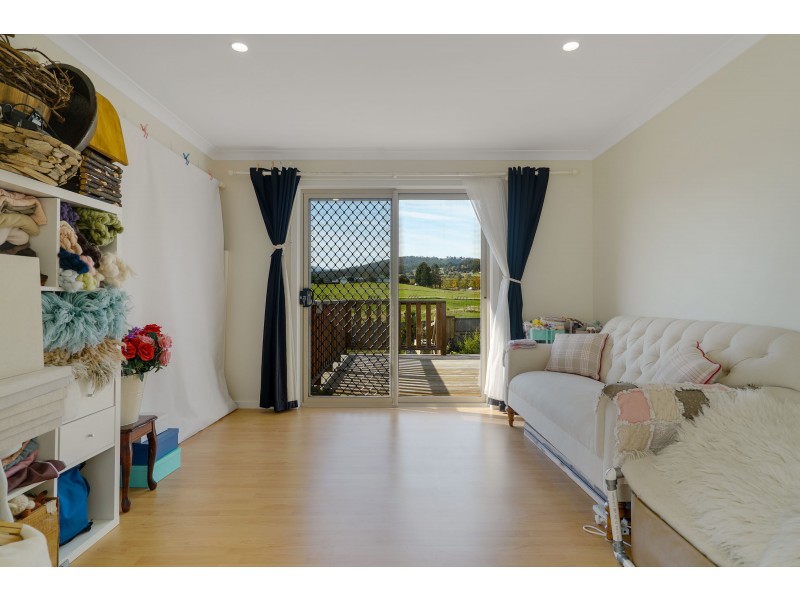 16 Orchard Avenue, Huonville TAS 7109