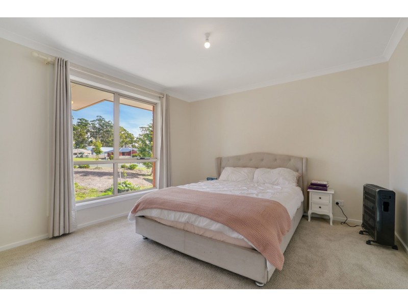 16 Orchard Avenue, Huonville TAS 7109