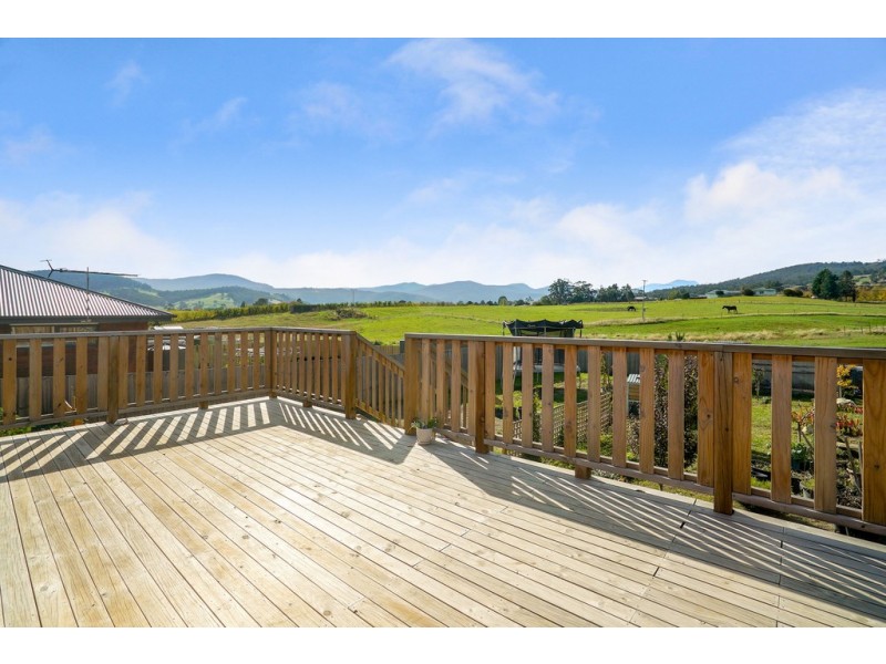 16 Orchard Avenue, Huonville TAS 7109