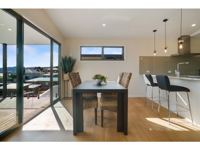 3-5/358 Carella Street, Tranmere TAS 7018