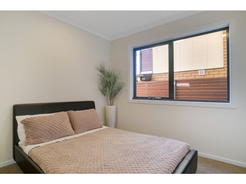 3-5/358 Carella Street, Tranmere TAS 7018