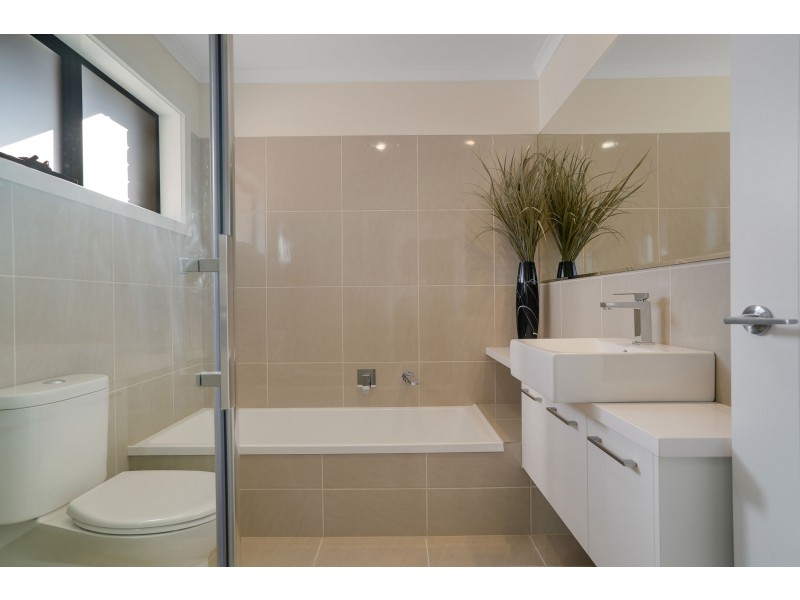 3-5/358 Carella Street, Tranmere TAS 7018