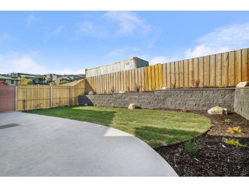 3-5/358 Carella Street, Tranmere TAS 7018