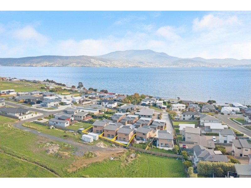 3-5/358 Carella Street, Tranmere TAS 7018