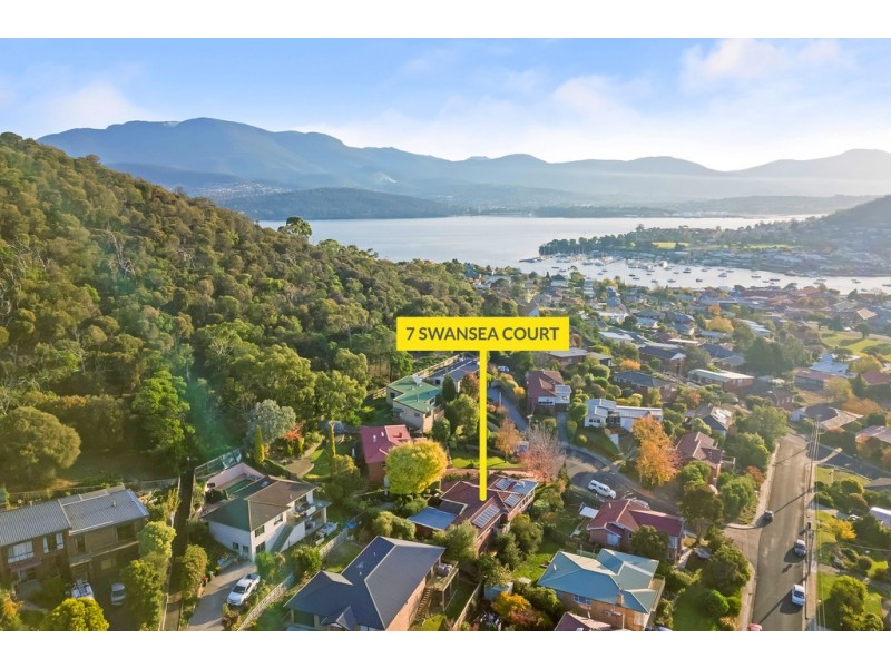 7 Swansea Court, Lindisfarne TAS 7015