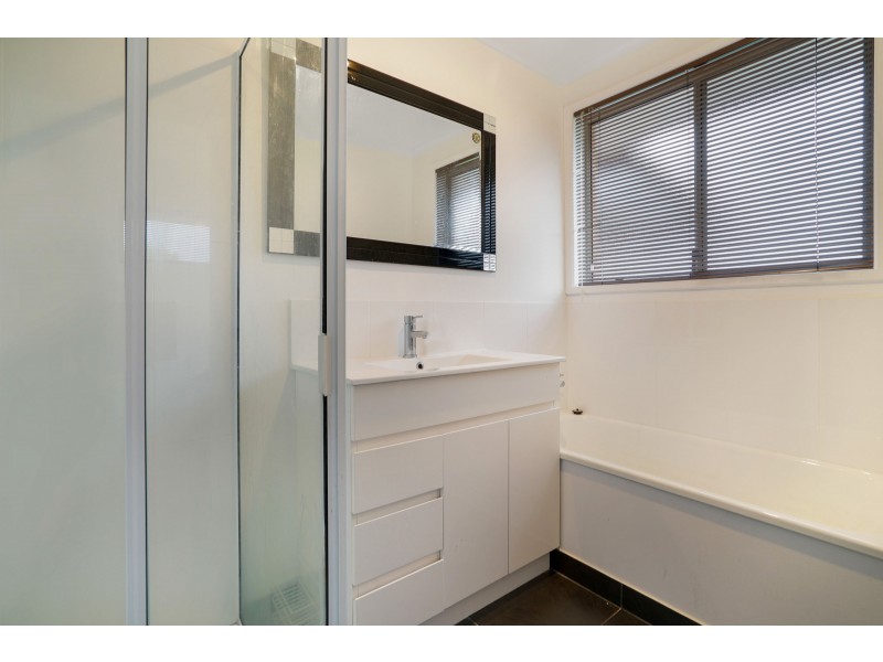 4/3 Horsham Road, Oakdowns TAS 7019