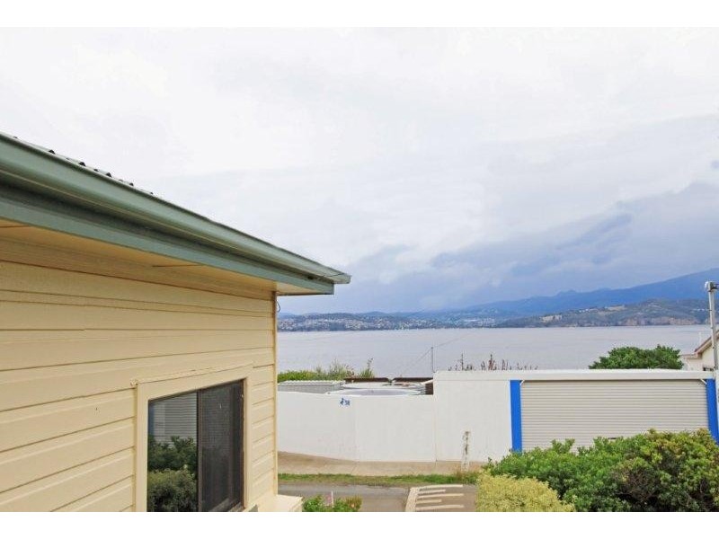 55 Spitfarm Road, Opossum Bay TAS 7023