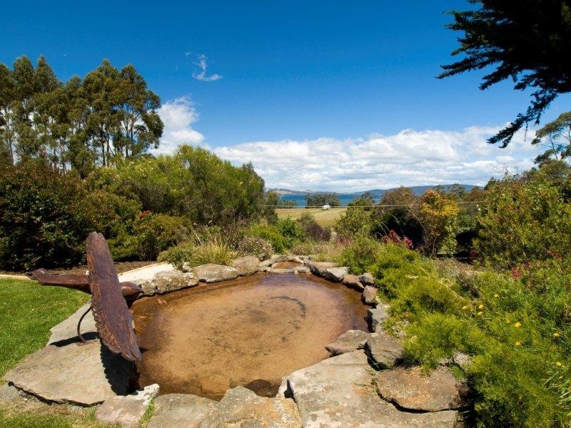 2 Howden Road, Howden TAS 7054