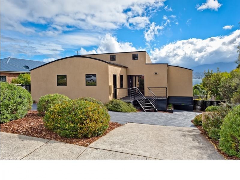 11 Arlunya Street, Tranmere TAS 7018