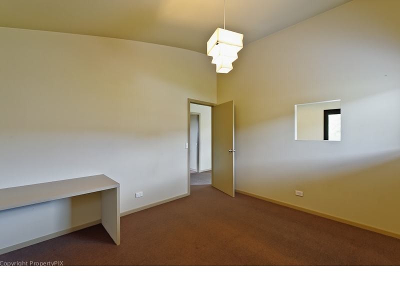 11 Arlunya Street, Tranmere TAS 7018