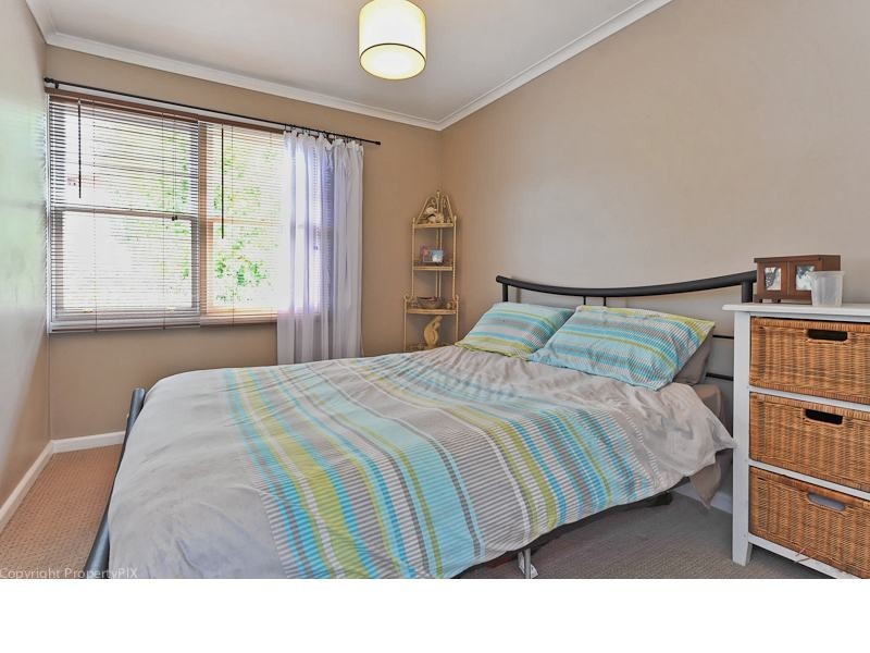 1/102 Gordons Hill Road, Lindisfarne TAS 7015