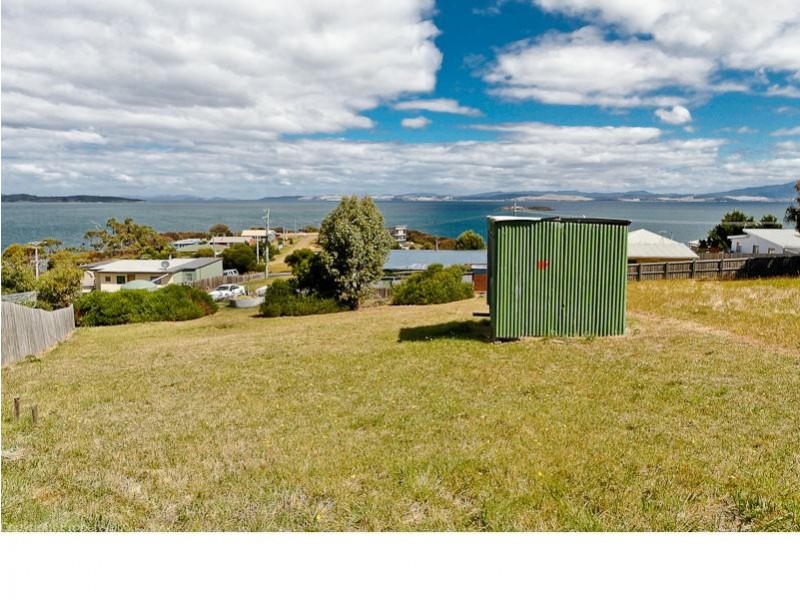 35 Robinia Street, Primrose Sands TAS 7173