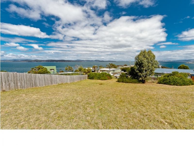 35 Robinia Street, Primrose Sands TAS 7173