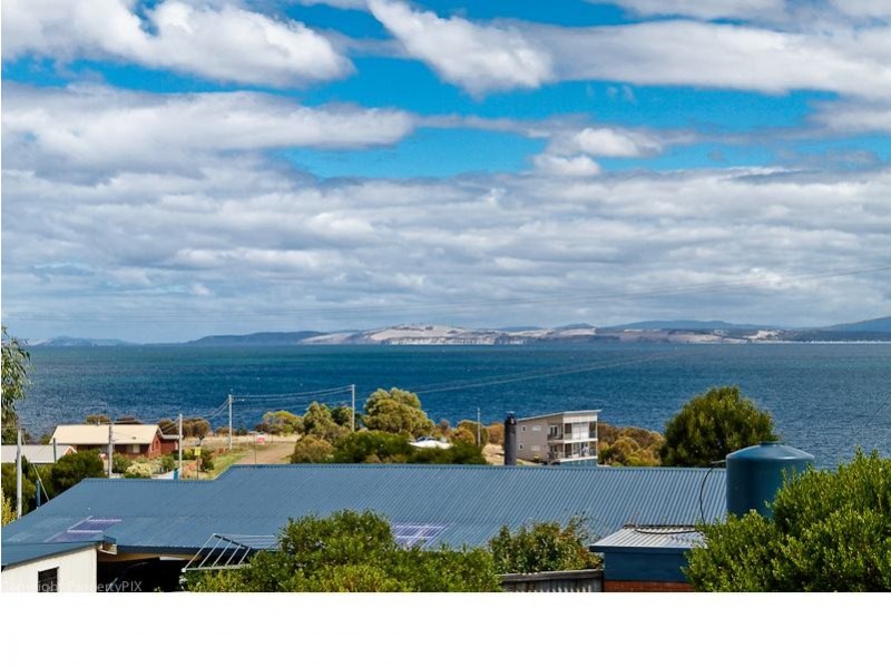 35 Robinia Street, Primrose Sands TAS 7173
