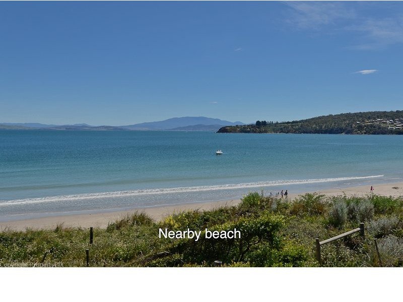 35 Robinia Street, Primrose Sands TAS 7173